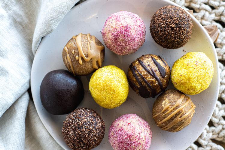 Assortment of high-protein snacks for breastfeeding moms